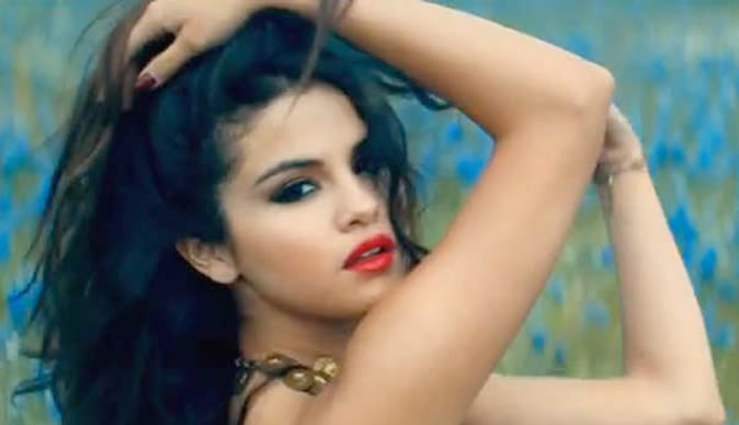Singer Selena Gomez denied visa due to gay issues