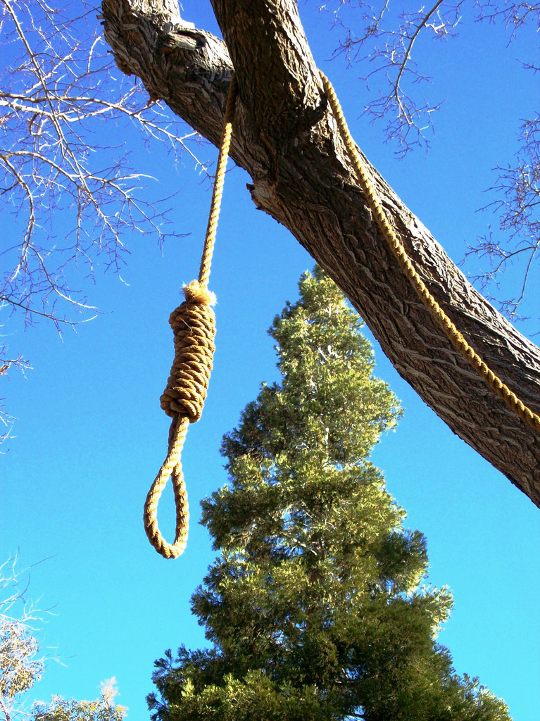 Man sends Whatsapp message,commits suicide